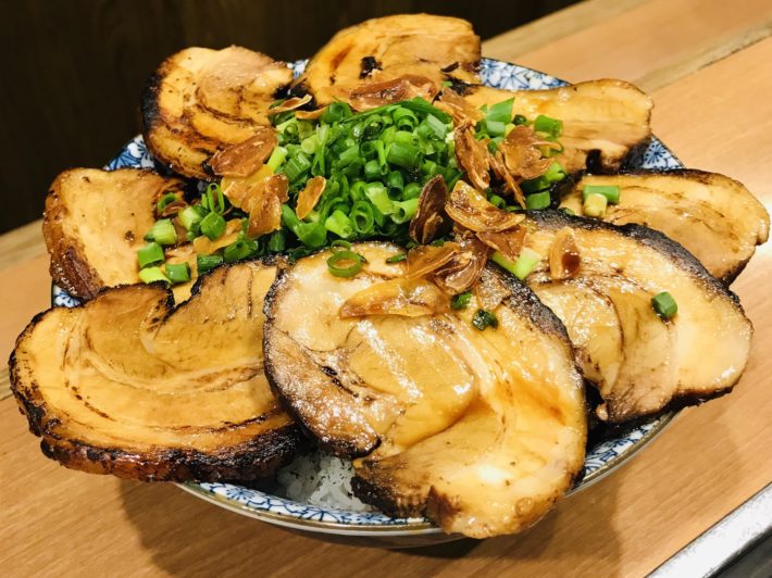 幸丼(バラ、ロース)メガ盛り丼